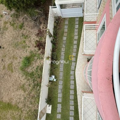 Casa com 502m², 6 quartos (sendo 3 suítes), 4 garagens, no bairro Ingleses em Florianópolis
