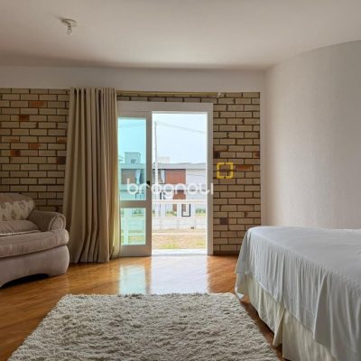Casa com 502m², 6 quartos (sendo 3 suítes), 4 garagens, no bairro Ingleses em Florianópolis
