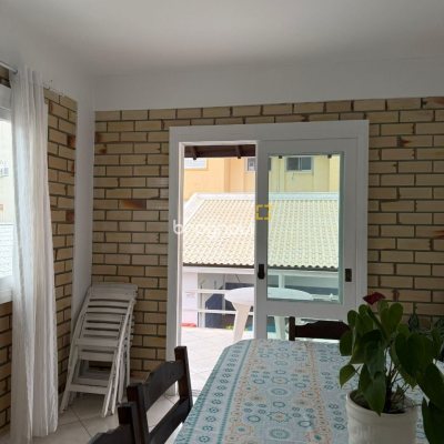 Casa com 502m², 6 quartos (sendo 3 suítes), 4 garagens, no bairro Ingleses em Florianópolis