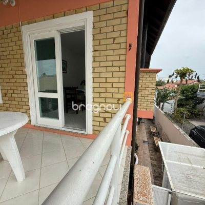 Casa com 502m², 6 quartos (sendo 3 suítes), 4 garagens, no bairro Ingleses em Florianópolis