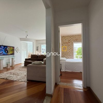 Casa com 502m², 6 quartos (sendo 3 suítes), 4 garagens, no bairro Ingleses em Florianópolis