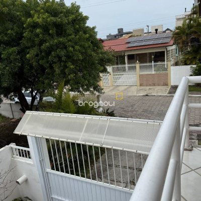 Casa com 502m², 6 quartos (sendo 3 suítes), 4 garagens, no bairro Ingleses em Florianópolis
