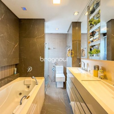 Cobertura com 175m², 3 quartos (sendo 2 suítes), 2 garagens, no bairro Estreito em Florianópolis