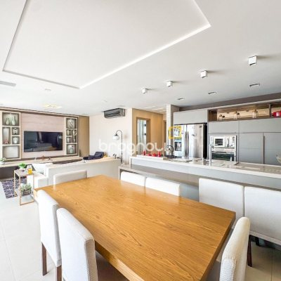 Cobertura com 175m², 3 quartos (sendo 2 suítes), 2 garagens, no bairro Estreito em Florianópolis