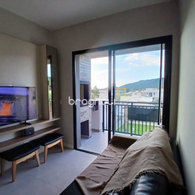 Apartamento com 60m², 1 quarto, 1 garagem, no bairro Cachoeira do Bom Jesus em Florianópolis