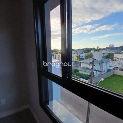 Apartamento com 60m², 1 quarto, 1 garagem, no bairro Cachoeira do Bom Jesus em Florianópolis