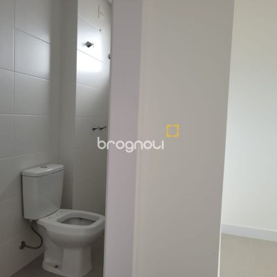 Apartamento com 73m², 2 quartos (sendo 2 suítes), 1 garagem, no bairro Beira Mar Norte em Florianópolis