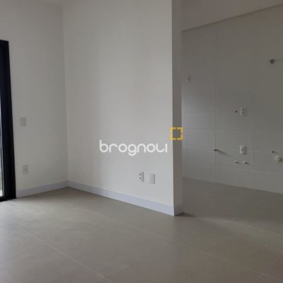 Apartamento com 73m², 2 quartos (sendo 2 suítes), 1 garagem, no bairro Beira Mar Norte em Florianópolis