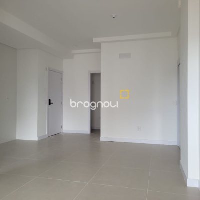Apartamento com 73m², 2 quartos (sendo 2 suítes), 1 garagem, no bairro Beira Mar Norte em Florianópolis