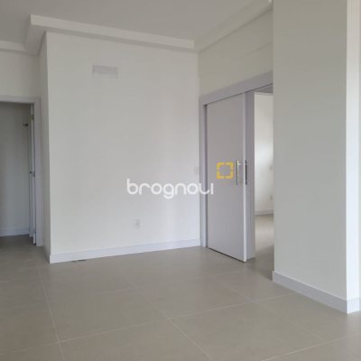 Apartamento com 73m², 2 quartos (sendo 2 suítes), 1 garagem, no bairro Beira Mar Norte em Florianópolis
