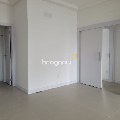 Apartamento com 73m², 2 quartos (sendo 2 suítes), 1 garagem, no bairro Beira Mar Norte em Florianópolis