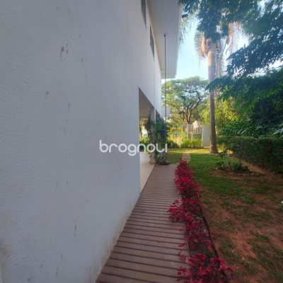 Casa com 475m², 7 quartos (sendo 7 suítes), 8 garagens, no bairro Canasvieiras em Florianópolis