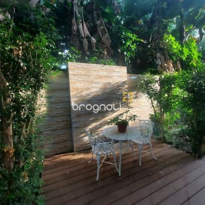 Casa com 475m², 7 quartos (sendo 7 suítes), 8 garagens, no bairro Canasvieiras em Florianópolis
