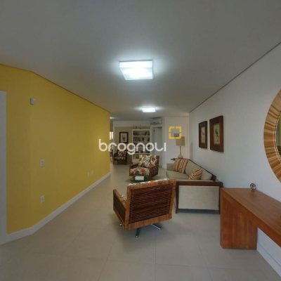 Casa com 475m², 7 quartos (sendo 7 suítes), 8 garagens, no bairro Canasvieiras em Florianópolis