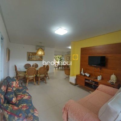 Casa com 475m², 7 quartos (sendo 7 suítes), 8 garagens, no bairro Canasvieiras em Florianópolis