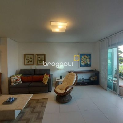 Casa com 475m², 7 quartos (sendo 7 suítes), 8 garagens, no bairro Canasvieiras em Florianópolis