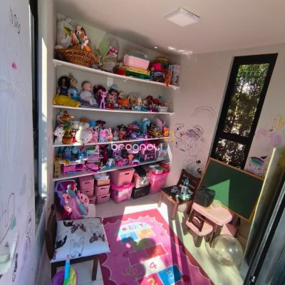 Casa com 200m², 3 quartos (sendo 3 suítes), 2 garagens, no bairro Cachoeira do Bom Jesus em Florianópolis