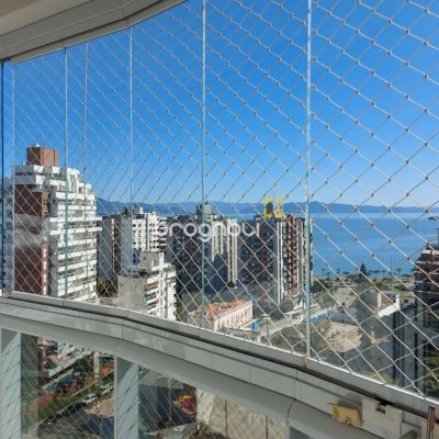 Apartamento com 128m², 3 quartos (sendo 1 suíte), 2 garagens, no bairro Agronômica em Florianópolis