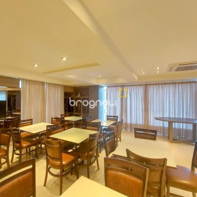 Apartamento com 128m², 3 quartos (sendo 1 suíte), 2 garagens, no bairro Agronômica em Florianópolis
