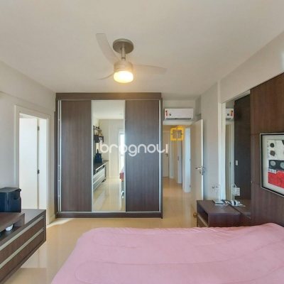 Apartamento com 128m², 3 quartos (sendo 1 suíte), 2 garagens, no bairro Agronômica em Florianópolis