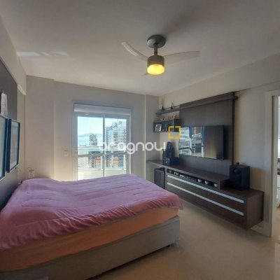 Apartamento com 128m², 3 quartos (sendo 1 suíte), 2 garagens, no bairro Agronômica em Florianópolis
