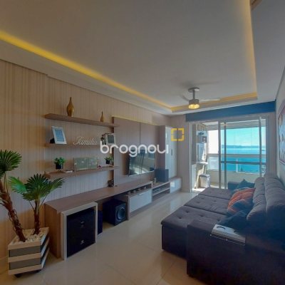 Apartamento com 128m², 3 quartos (sendo 1 suíte), 2 garagens, no bairro Agronômica em Florianópolis