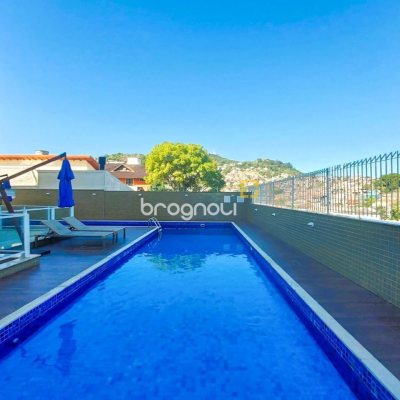 Apartamento com 128m², 3 quartos (sendo 1 suíte), 2 garagens, no bairro Agronômica em Florianópolis