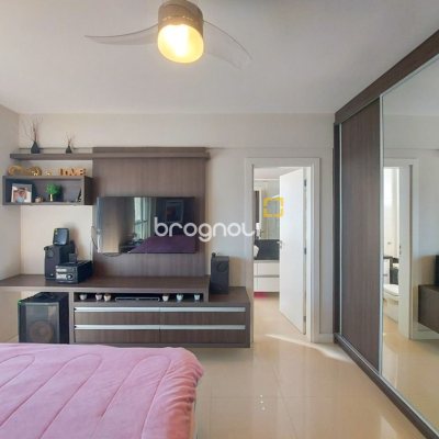 Apartamento com 128m², 3 quartos (sendo 1 suíte), 2 garagens, no bairro Agronômica em Florianópolis