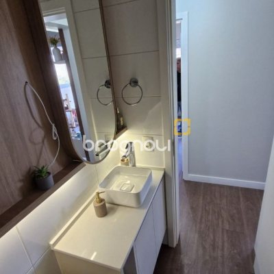 Apartamento com 65m², 2 quartos (sendo 1 suíte), 1 garagem, no bairro Itacorubi em Florianópolis