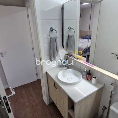 Apartamento com 65m², 2 quartos (sendo 1 suíte), 1 garagem, no bairro Itacorubi em Florianópolis