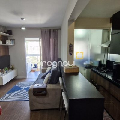 Apartamento com 65m², 2 quartos (sendo 1 suíte), 1 garagem, no bairro Itacorubi em Florianópolis