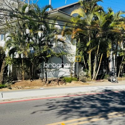 Apartamento com 145m², 3 quartos (sendo 1 suíte), 3 garagens, no bairro Lagoa da Conceição em Florianópolis