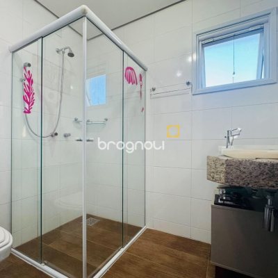 Apartamento com 145m², 3 quartos (sendo 1 suíte), 3 garagens, no bairro Lagoa da Conceição em Florianópolis