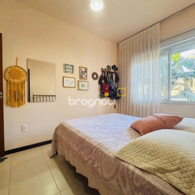 Apartamento com 145m², 3 quartos (sendo 1 suíte), 3 garagens, no bairro Lagoa da Conceição em Florianópolis