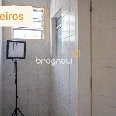 Casa com 120m², 2 quartos, 1 garagem, no bairro Estreito em Florianópolis