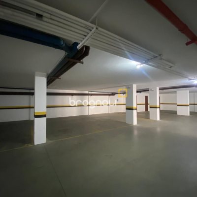Cobertura com 99m², 3 quartos (sendo 3 suítes), 2 garagens, no bairro Capoeiras em Florianópolis