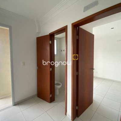 Cobertura com 99m², 3 quartos (sendo 3 suítes), 2 garagens, no bairro Capoeiras em Florianópolis