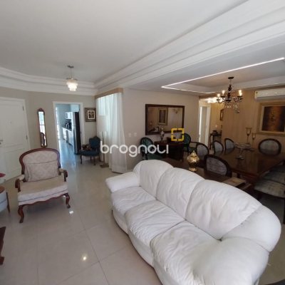 Cobertura com 272m², 4 quartos (sendo 3 suítes), 3 garagens, no bairro Ingleses em Florianópolis