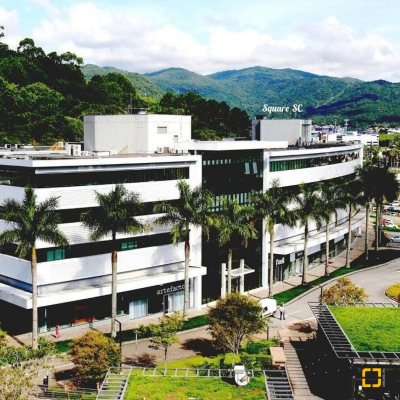 Sala com 51m², no bairro Saco Grande em Florianópolis