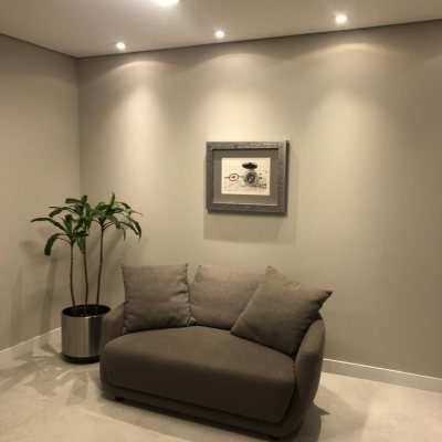 Sala com 51m², no bairro Saco Grande em Florianópolis