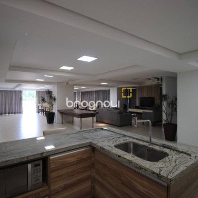 Apartamento com 78m², 2 quartos (sendo 1 suíte), 1 garagem, no bairro Trindade em Florianópolis