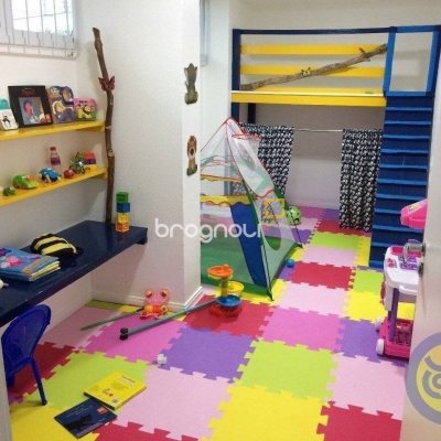 Apartamento com 78m², 2 quartos (sendo 1 suíte), 1 garagem, no bairro Trindade em Florianópolis