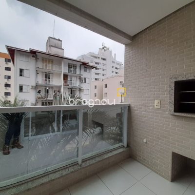 Apartamento com 78m², 2 quartos (sendo 1 suíte), 1 garagem, no bairro Trindade em Florianópolis
