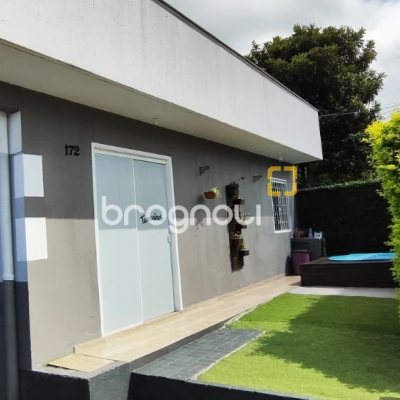 Casa com 311m², 3 quartos (sendo 1 suíte), 3 garagens, no bairro Serraria em São José