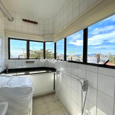 Cobertura com 229m², 3 quartos (sendo 3 suítes), 2 garagens, no bairro Canasvieiras em Florianópolis