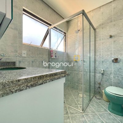 Cobertura com 229m², 3 quartos (sendo 3 suítes), 2 garagens, no bairro Canasvieiras em Florianópolis