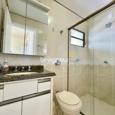 Cobertura com 229m², 3 quartos (sendo 3 suítes), 2 garagens, no bairro Canasvieiras em Florianópolis