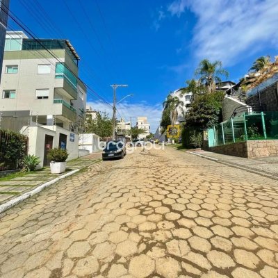 Cobertura com 229m², 3 quartos (sendo 3 suítes), 2 garagens, no bairro Canasvieiras em Florianópolis