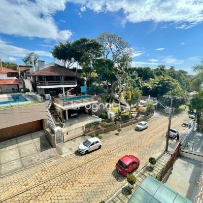 Cobertura com 229m², 3 quartos (sendo 3 suítes), 2 garagens, no bairro Canasvieiras em Florianópolis