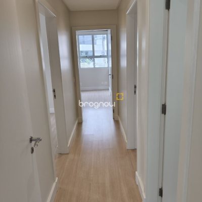 Apartamento com 193m², 3 quartos (sendo 1 suíte), 2 garagens, no bairro Centro em Florianópolis